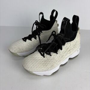 Nike LeBron XV 15 Youth Sz 6Y Basketball Graffiti AQ6176-100 2018 White Black